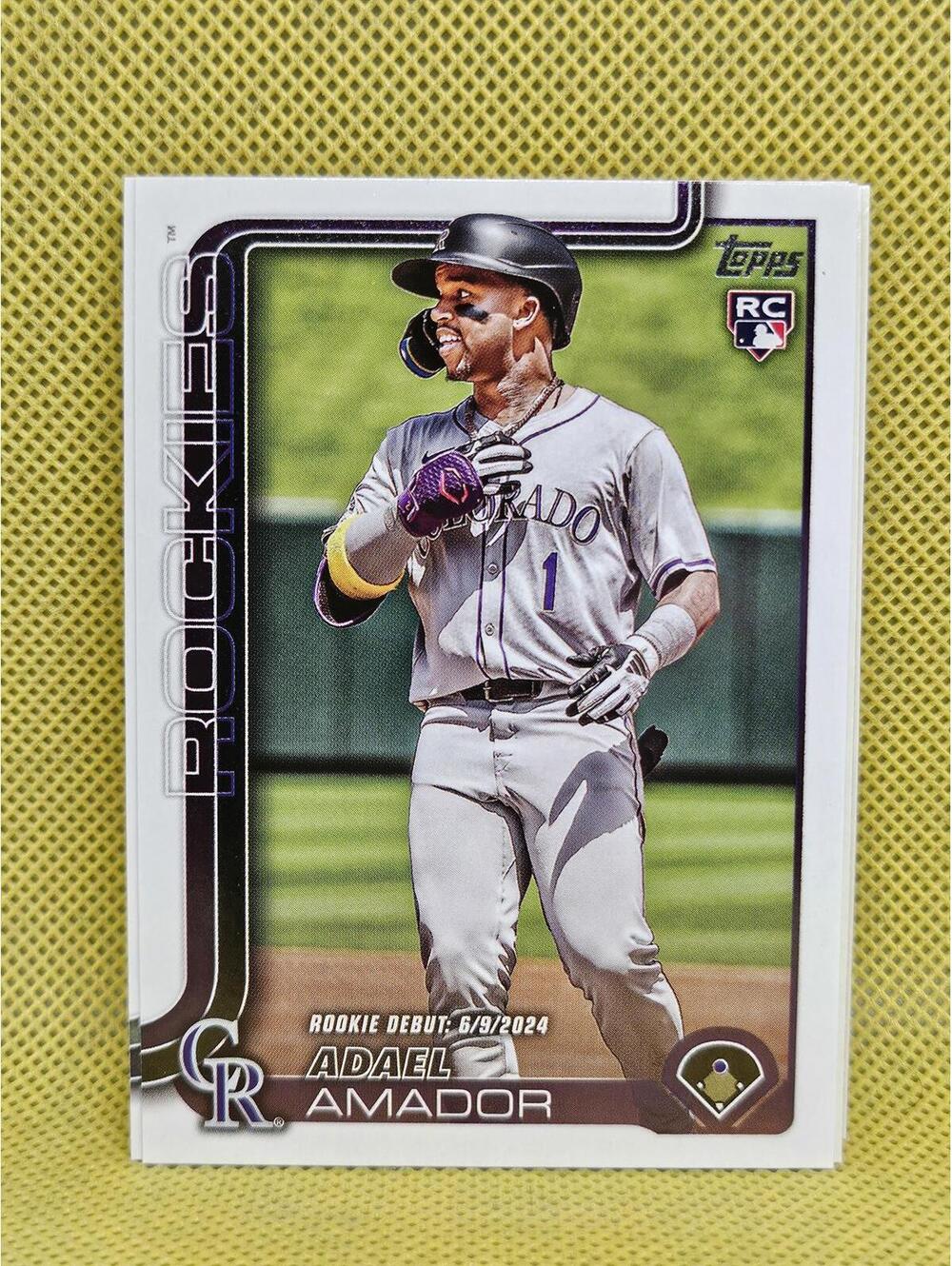 2025 Topps Update #US94 - Adael Amador - Rockies - Rookie Card - Picture 1 of 2